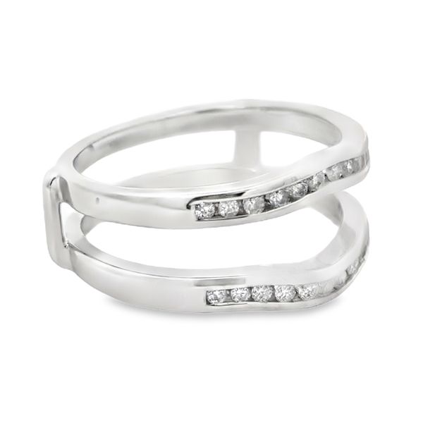 Estate Ring Image 2 Miner's Den Jewelers Royal Oak, MI