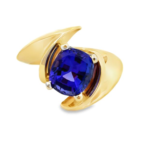 Estate Ring Image 2 Miner's Den Jewelers Royal Oak, MI