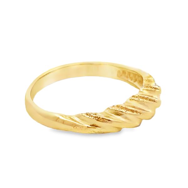 Estate Ring Image 2 Miner's Den Jewelers Royal Oak, MI