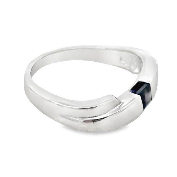 Estate Ring Image 2 Miner's Den Jewelers Royal Oak, MI