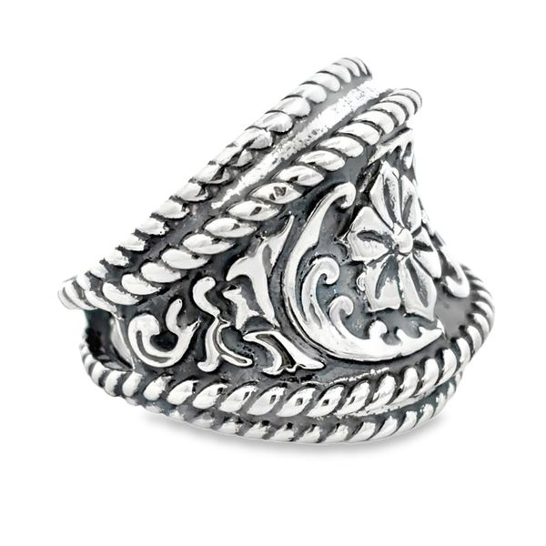 Estate Ring Image 2 Miner's Den Jewelers Royal Oak, MI