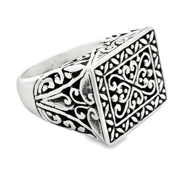 Estate Ring Miner's Den Jewelers Royal Oak, MI