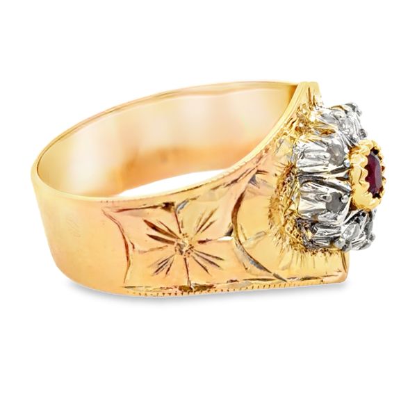 Estate Ring Image 2 Miner's Den Jewelers Royal Oak, MI