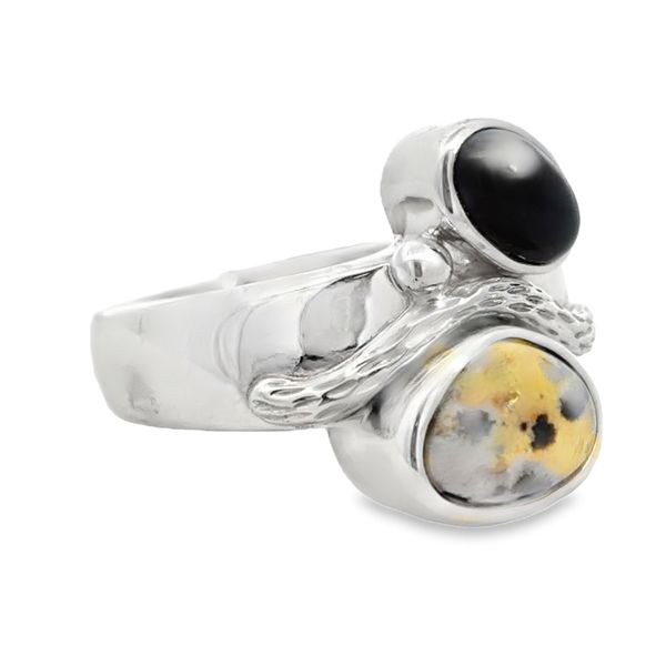 Estate Ring Image 2 Miner's Den Jewelers Royal Oak, MI