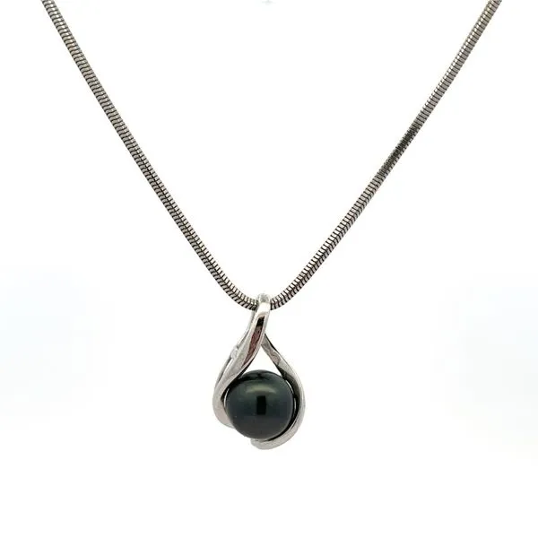 Estate Pendant Image 2 Miner's Den Jewelers Royal Oak, MI