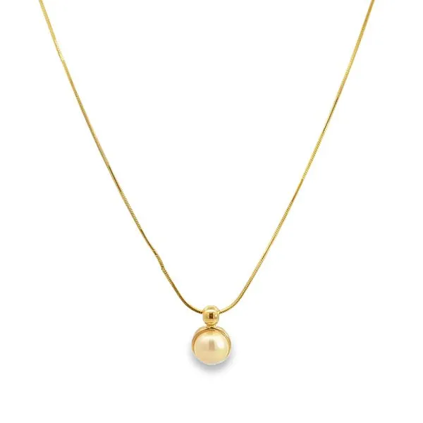 pearl pendant