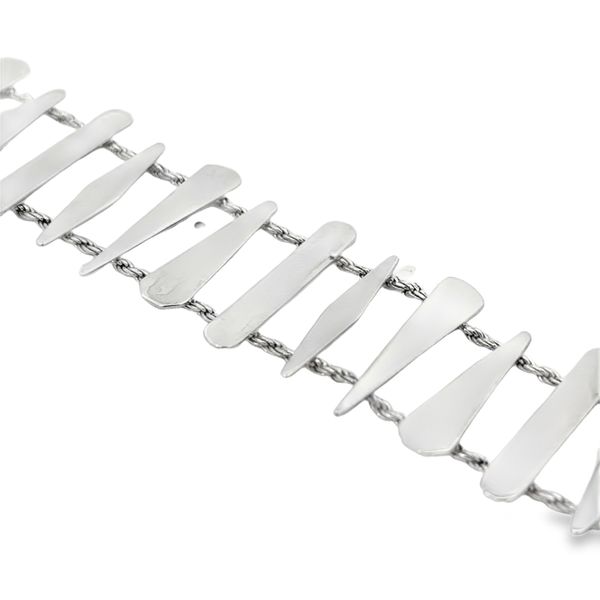 Estate Bracelet Image 3 Miner's Den Jewelers Royal Oak, MI