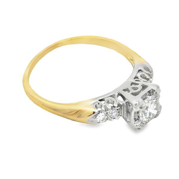 Estate Engagement Ring Image 2 Miner's Den Jewelers Royal Oak, MI