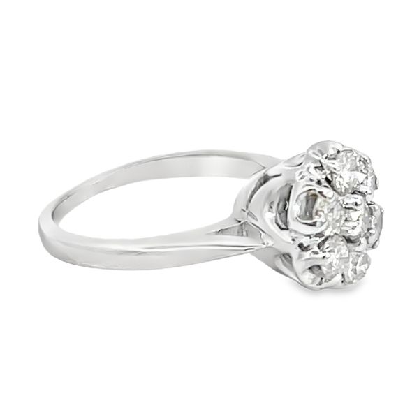 Diamond Cluster Ring Image 2 Miner's Den Jewelers Royal Oak, MI