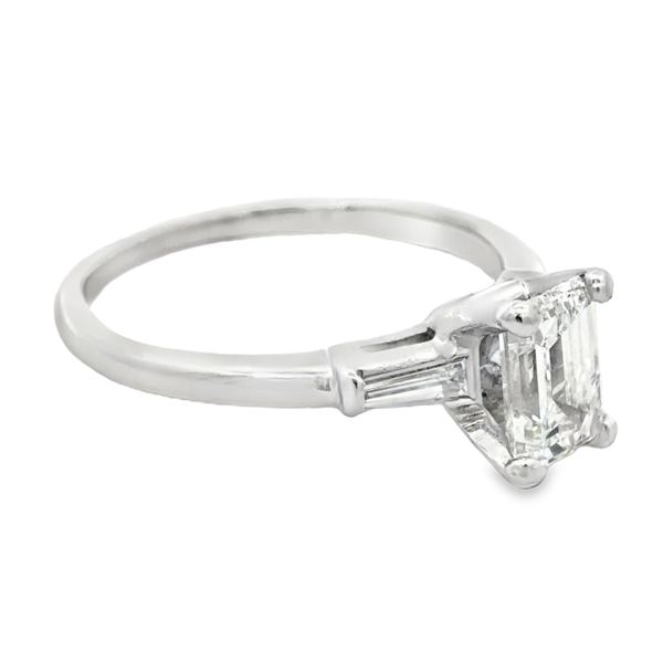 Estate Engagement Ring Image 2 Miner's Den Jewelers Royal Oak, MI