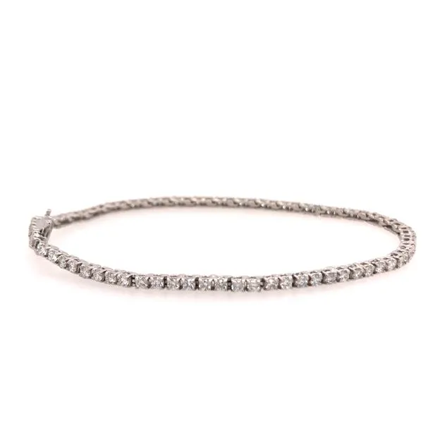 Tennis Bracelet Miner's North Jewelers Traverse City, MI