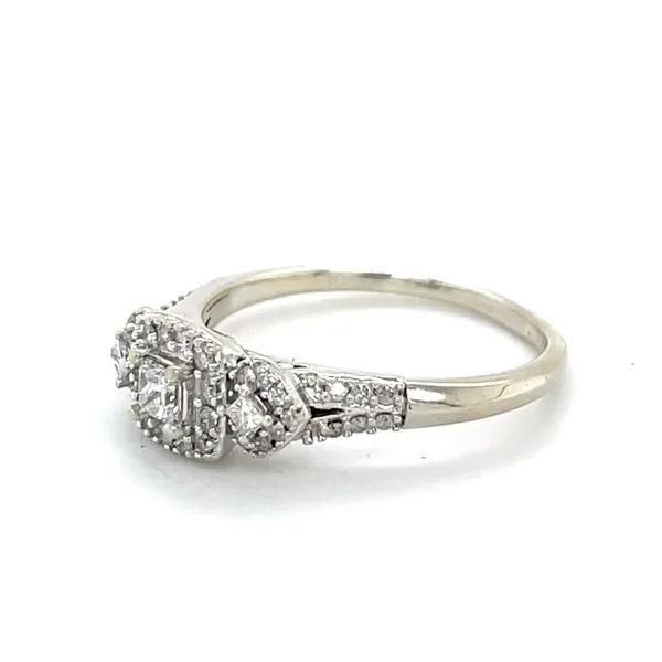 10K White Gold Estate Diamond Engagement Ring Image 2 Minor Jewelry Inc. Nashville, TN