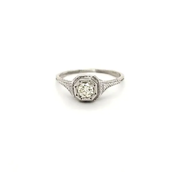 Estate jewelry on sale engagement rings