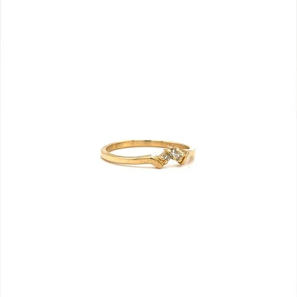 14K Yellow Gold Estate Curved Diamond Wedding Band Image 2 Minor Jewelry Inc. Nashville, TN