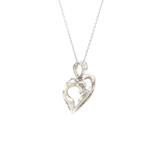 14K White Gold Estate Diamond Heart Pendant Necklace Image 3 Minor Jewelry Inc. Nashville, TN