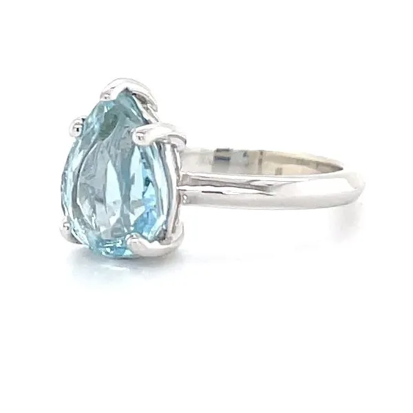 14K White Gold Estate Aquamarine Ring