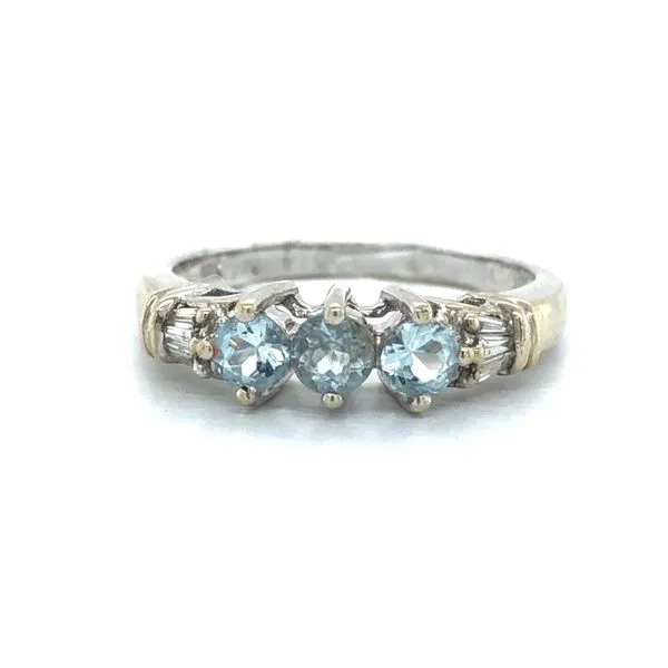 10K White Gold Estate Aquamarine and Diamond Fashion Ring