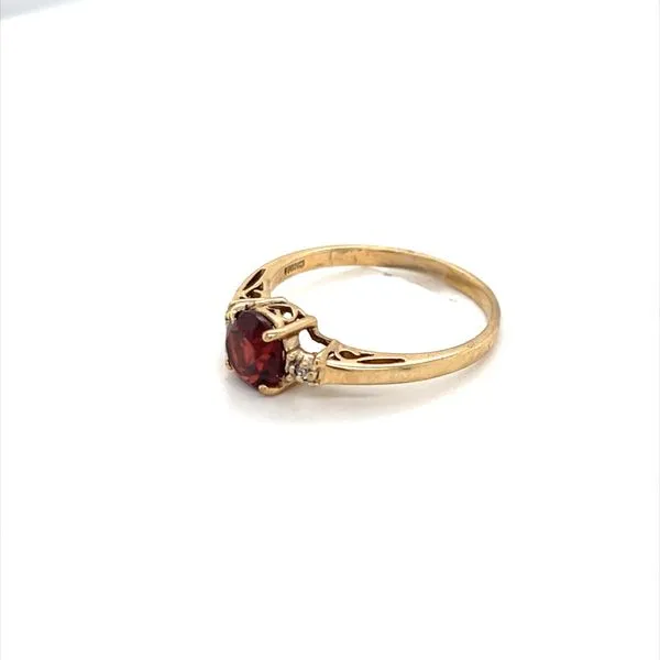 10K Yellow Gold Estate Garnet and Diamond Ring Image 3 Minor Jewelry Inc. Nashville, TN