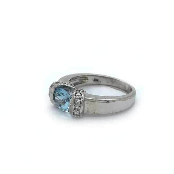 14K White Gold Estate Aquamarine and Diamond Ring