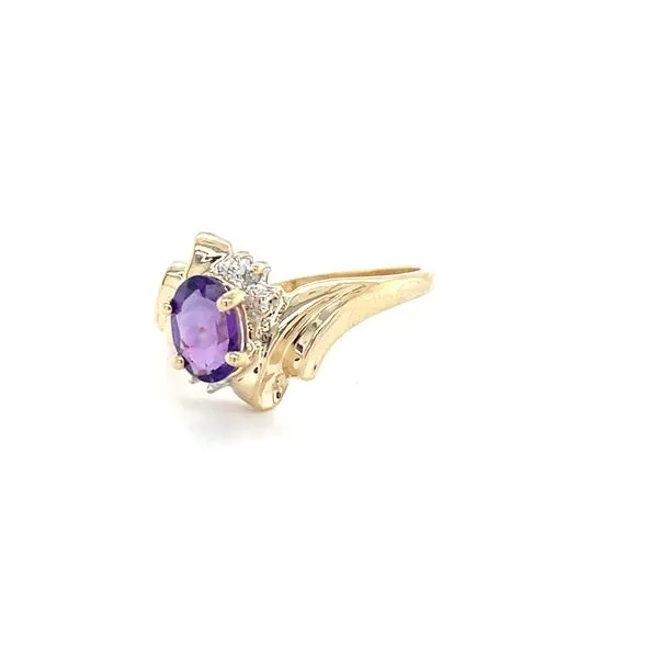 10KY/W Estate Amethyst & Diamond 3-Stone Ring Image 2 Minor Jewelry Inc. Nashville, TN