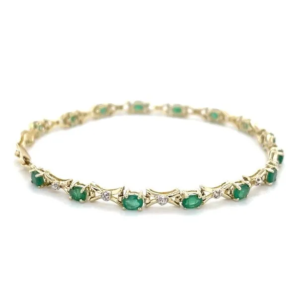 10K Yellow Gold Estate Emerald and Diamond Bracelet Image 3 Minor Jewelry Inc. Nashville, TN