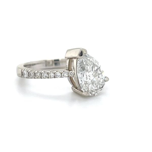 14K White Gold Estate 1.76cttw Lab Grown Diamond Engagement Ring Image 3 Minor Jewelry Inc. Nashville, TN