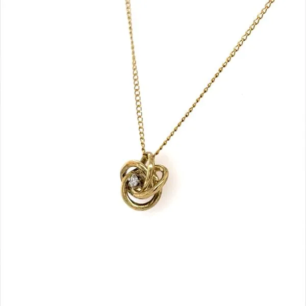 14K Yellow Gold Diamond Flower Pendant Necklace