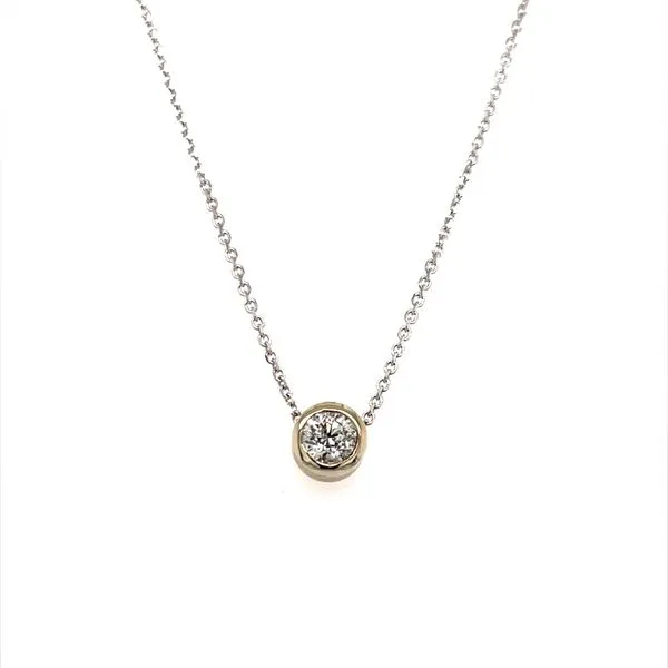 14K White Gold Diamond Pendant Necklace