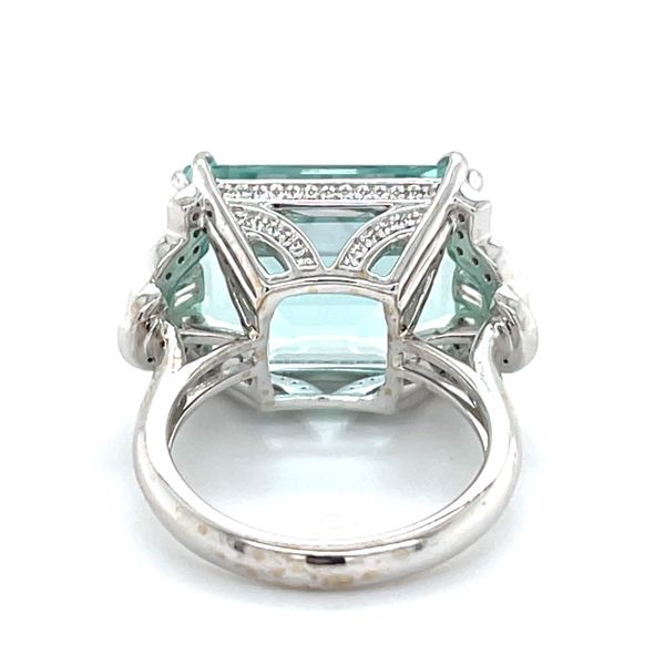 18K White Gold Mined Auquamarine and Diamond Ring Image 5 Minor Jewelry Inc. Nashville, TN