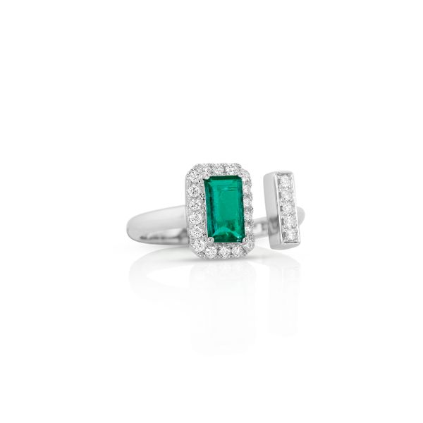 18K White Gold Emerald and Diamond Fashion Ring Image 2 Minor Jewelry Inc. Nashville, TN