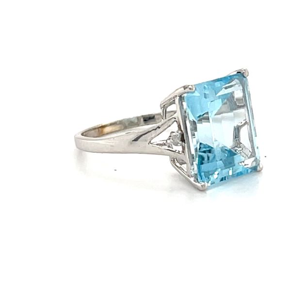 Blue Topaz 10K White Gold Estate Accent Ring Image 3 Minor Jewelry Inc. Nashville, TN