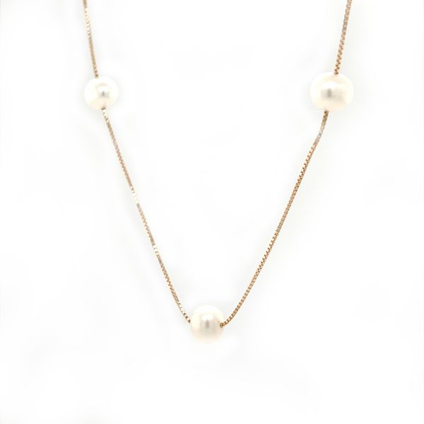 14K Yellow Gold and Freshwater Pearl Necklace Image 2 Minor Jewelry Inc. Nashville, TN