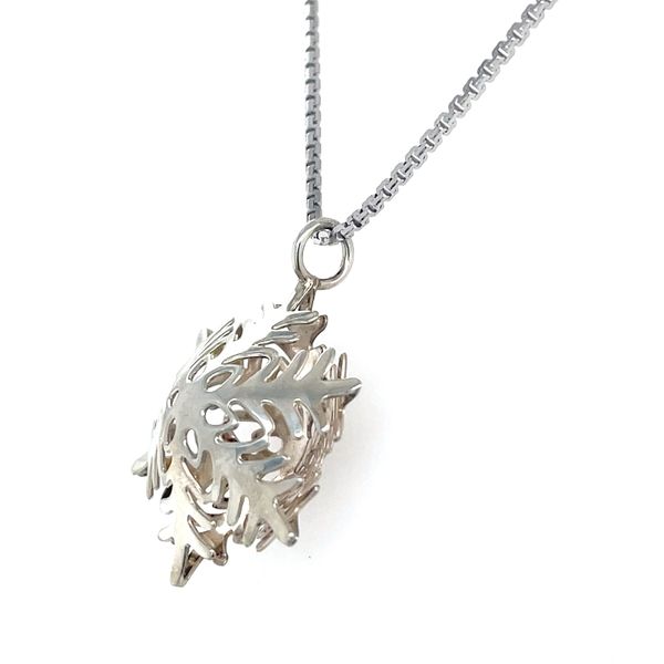 Sterling Silver Estate Snowflake Pendant Image 2 Minor Jewelry Inc. Nashville, TN
