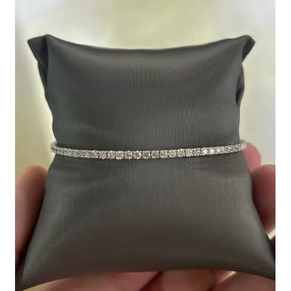 Diamond Tennis Bracelet Mitchell's Jewelry Norman, OK