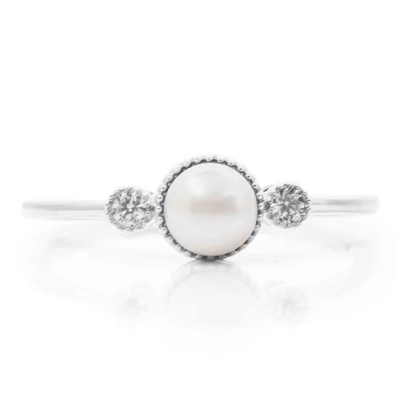 3 Stone Pearl And Diamond Ring Mitchell's Jewelry Norman, OK