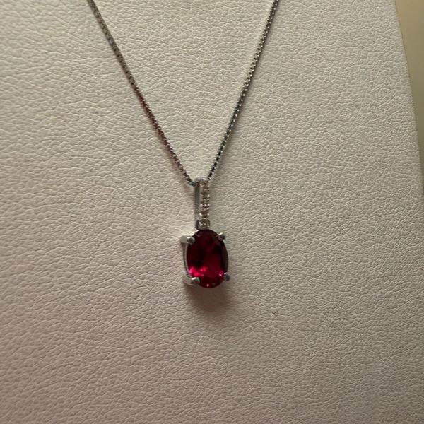 Silver Necklaves Molinelli's Jewelers Pocatello, ID