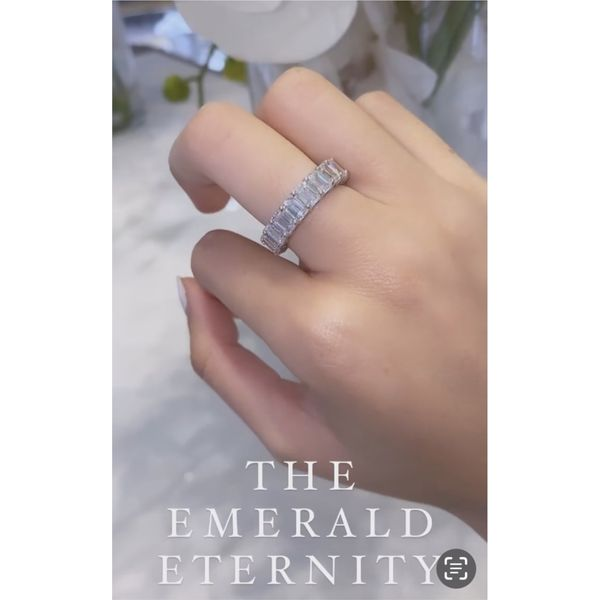 .40 Emerald Cut Diamond Eternity Band Mollys Jewelers Brooklyn, NY