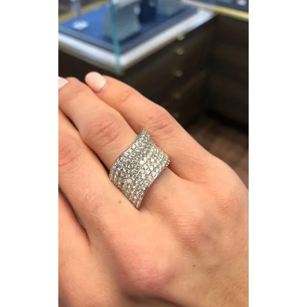 Diamond Ring Image 4 Mollys Jewelers Brooklyn, NY
