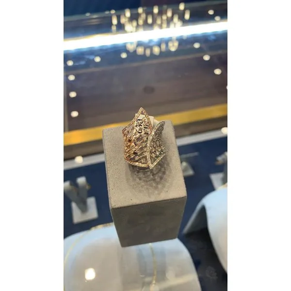 Diamond Ring Image 2 Mollys Jewelers Brooklyn, NY