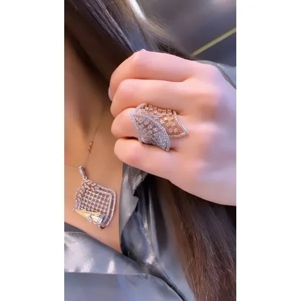 Diamond Ring Image 3 Mollys Jewelers Brooklyn, NY