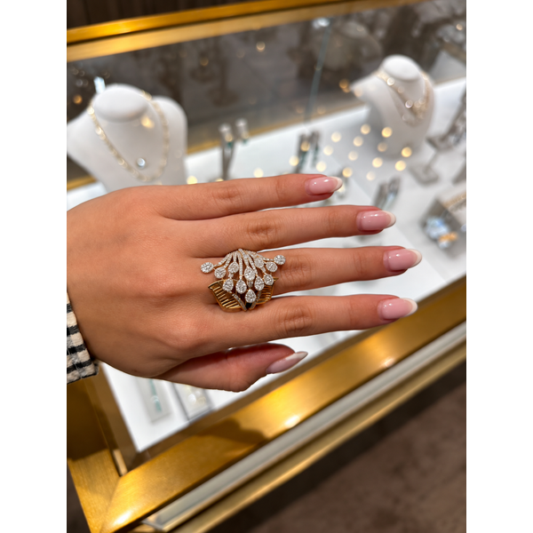 14Kt Yellow Gold Diamond Leaf Ring – 1.64 Ct Unique Nature-Inspired Design Image 2 Mollys Jewelers Brooklyn, NY