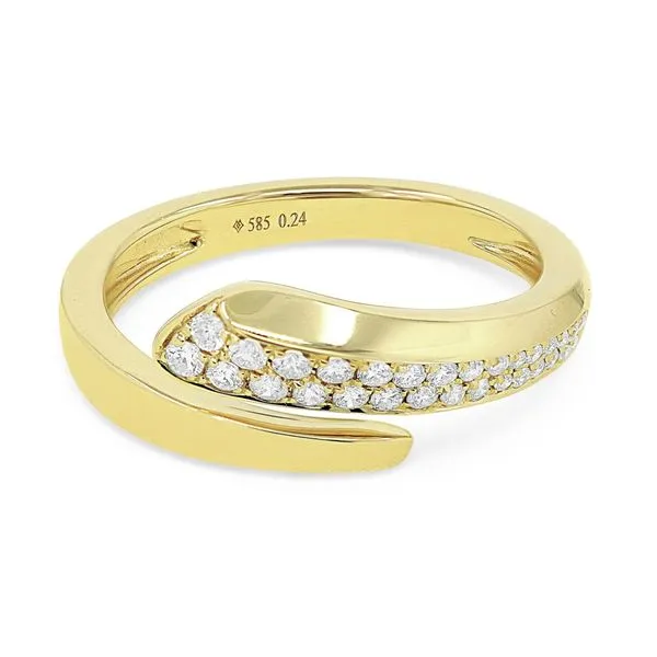 Diamond Ring Mollys Jewelers Brooklyn, NY