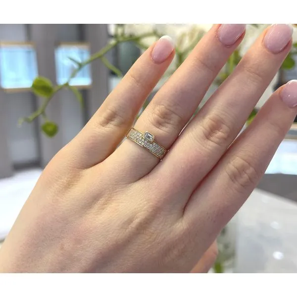 Diamond Ring Mollys Jewelers Brooklyn, NY
