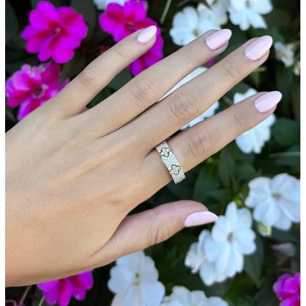 Elegant Gold and Diamond Ring Image 2 Mollys Jewelers Brooklyn, NY