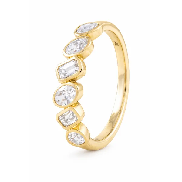 14Kt Yellow Gold Bezel-Set Diamond Ring – 1.00 Ct Mixed Shapes Mollys Jewelers Brooklyn, NY