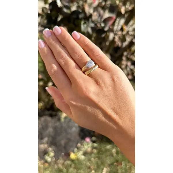 TeardropTwist 18K Two-Tone Diamond Ring – 0.17 CTW Image 3 Mollys Jewelers Brooklyn, NY