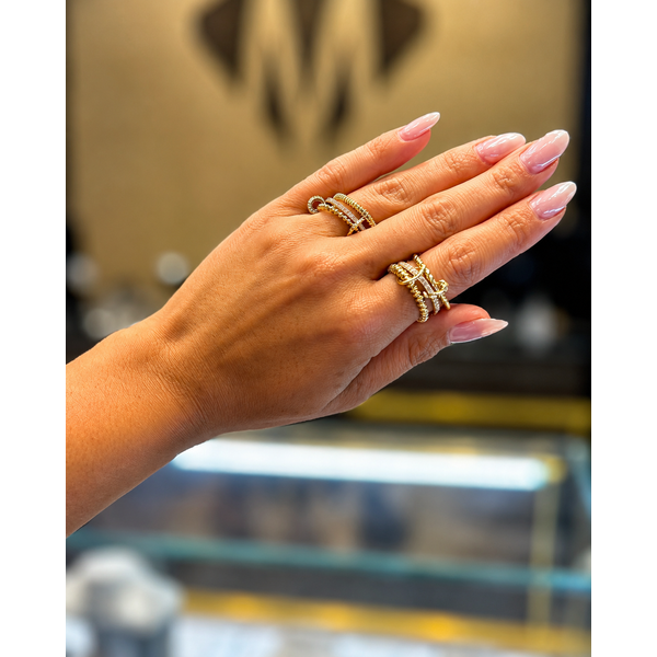 Golden Links Diamond Statement Ring Image 3 Mollys Jewelers Brooklyn, NY