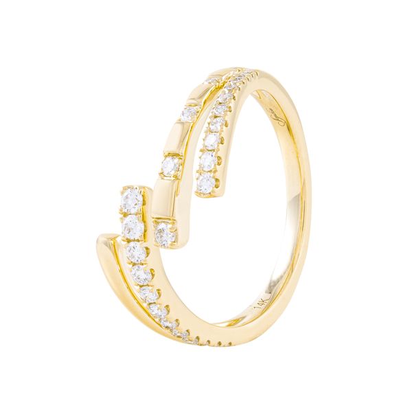 Diamond Ring Mollys Jewelers Brooklyn, NY
