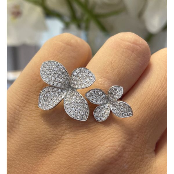 Diamond Floral White Gold Ring Image 2 Mollys Jewelers Brooklyn, NY