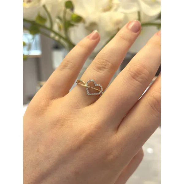 Diamond Ring Image 3 Mollys Jewelers Brooklyn, NY